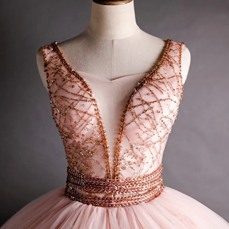 Quinceanera Dress 2021 New Luxury Deading Bling Bling Sequins Sleeveless V-neck Party Prom Ball Gown Vintage Quinceanera Dresses