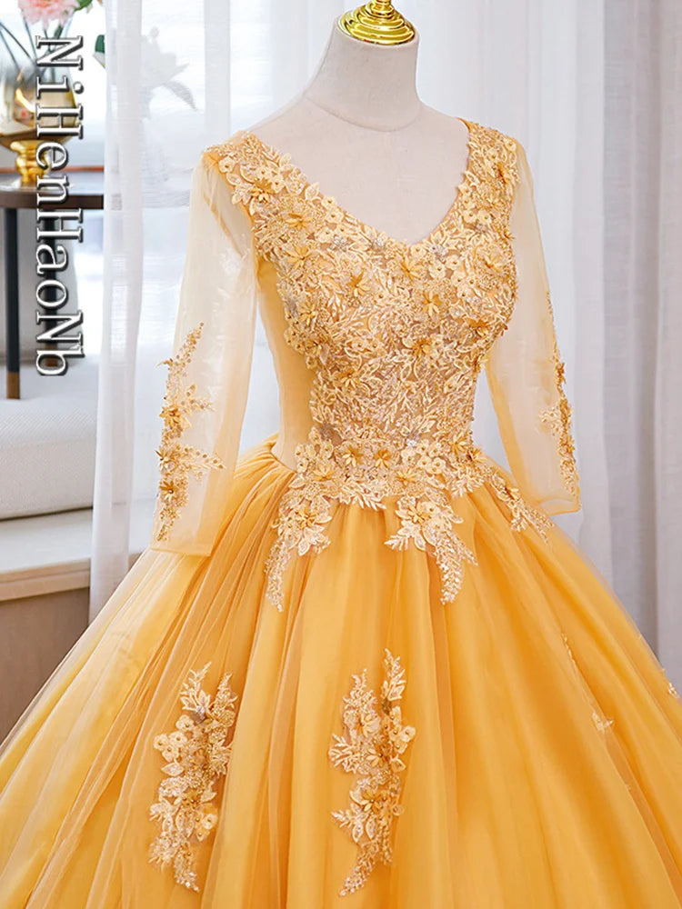 2023 New Logn Sleeve Quinceanera Dresses Gold Party Dress Elegant V-neck Ball Gown Luxury Prom Dress Formal Gown